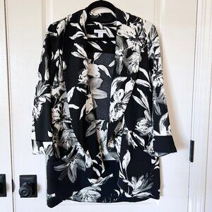 Carolina Belle Montreal Women's Floral Black White Blazer